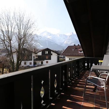 Ferienwohnung Alpspitznest ガルミッシュ・パルテンキルヒェン エクステリア 写真