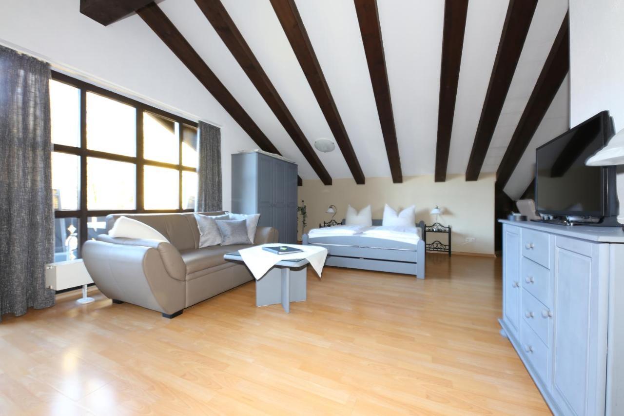 Ferienwohnung Alpspitznest ガルミッシュ・パルテンキルヒェン エクステリア 写真